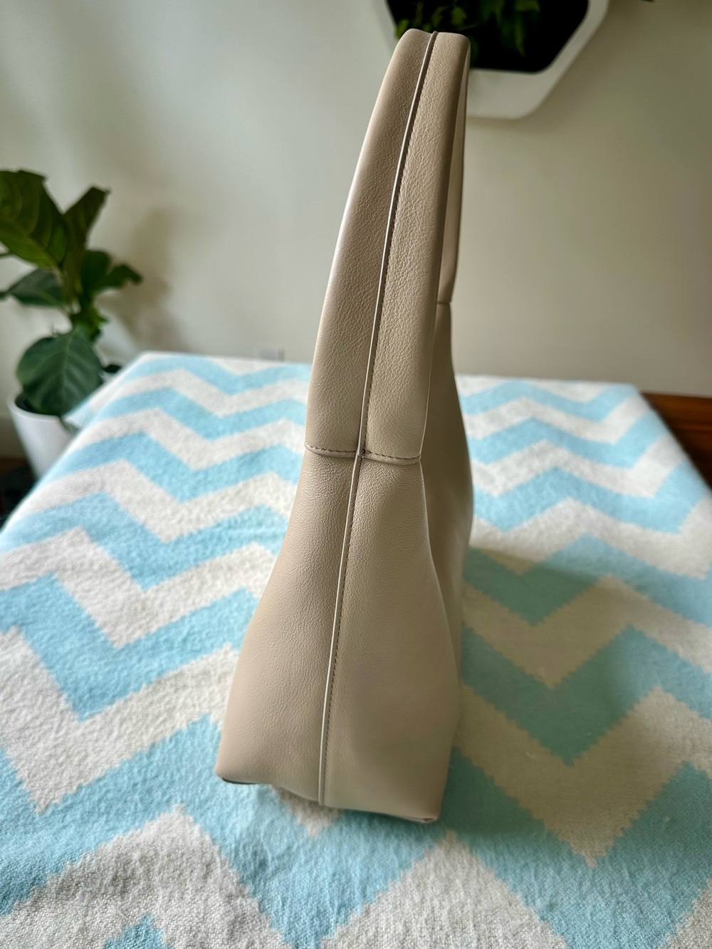 Mansur Gavriel Like-New Candy Hobo, warm grey (taupe) - Picture 6 of 13